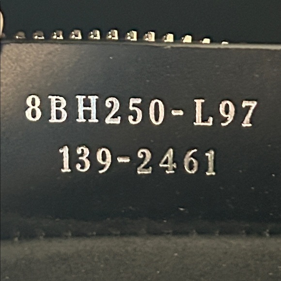 Fendi Petite 2Jours Tote Bag NWT - Picture 6 of 9